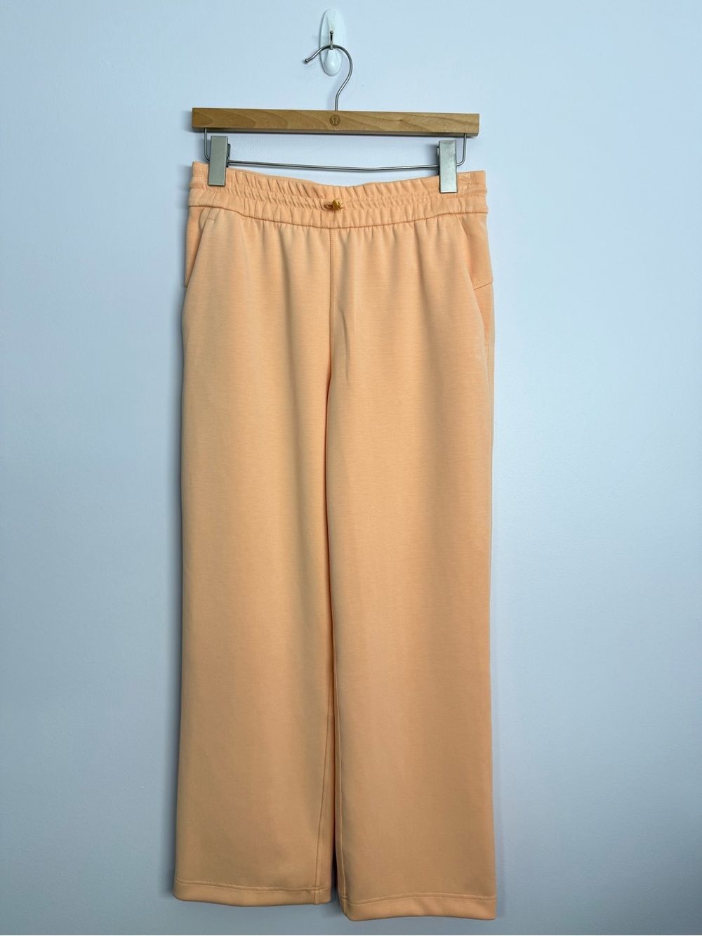 Lululemon Softstreme High-Rise Pant *Short Peach Bellini Size 6 26.5”
